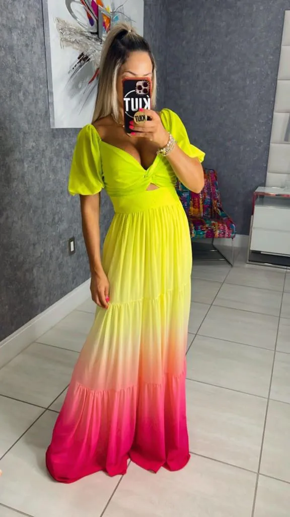 0214 Maxi dress with sweetheart neckline