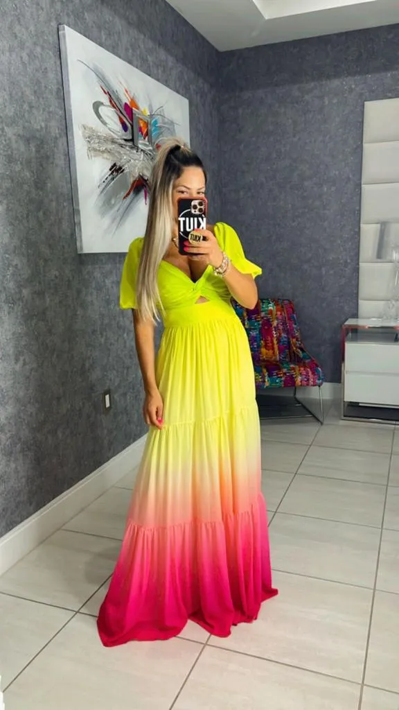 0214 Maxi dress with sweetheart neckline