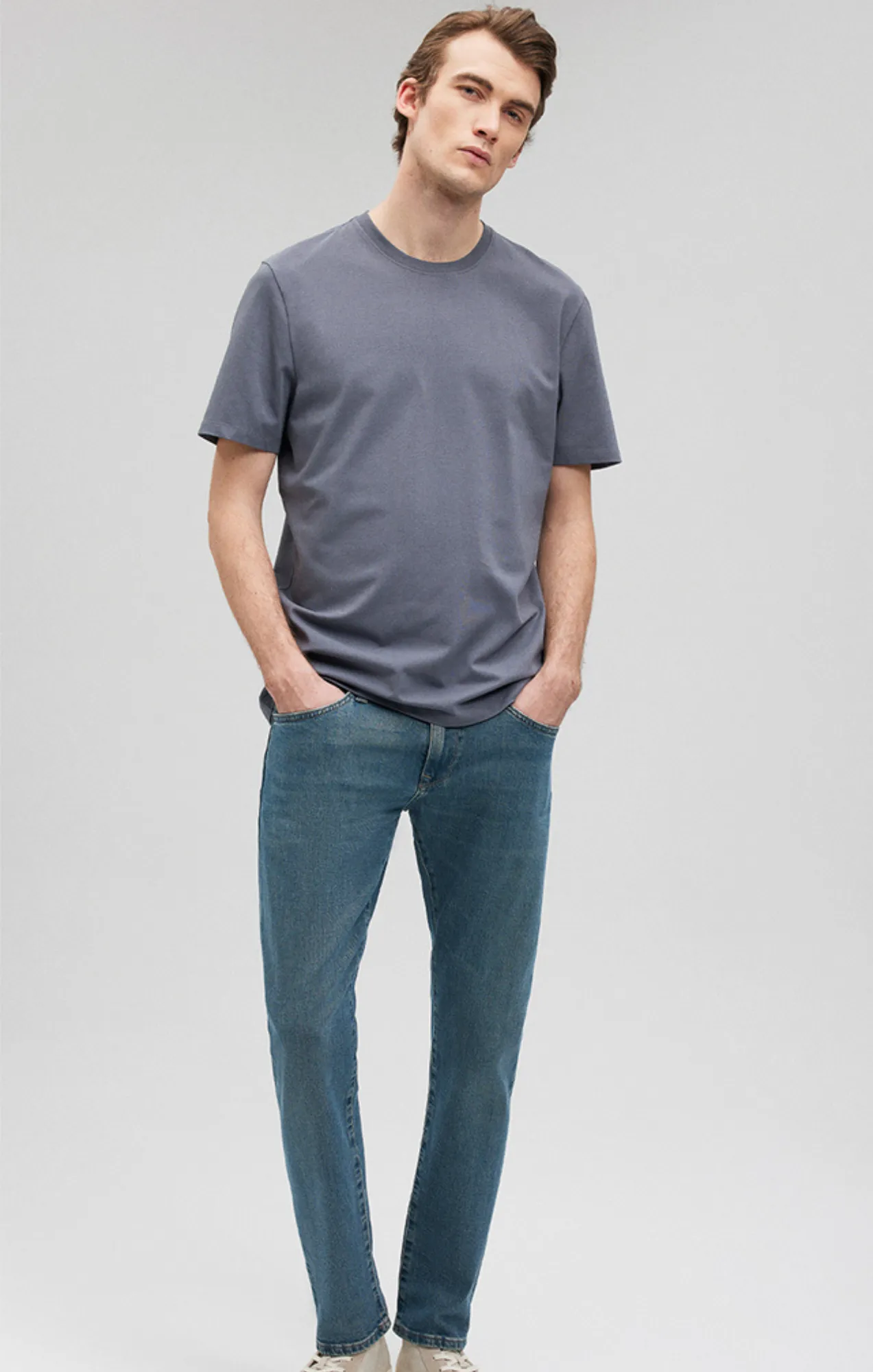 BASIC CREW NECK T-SHIRT IN TURBULENCE