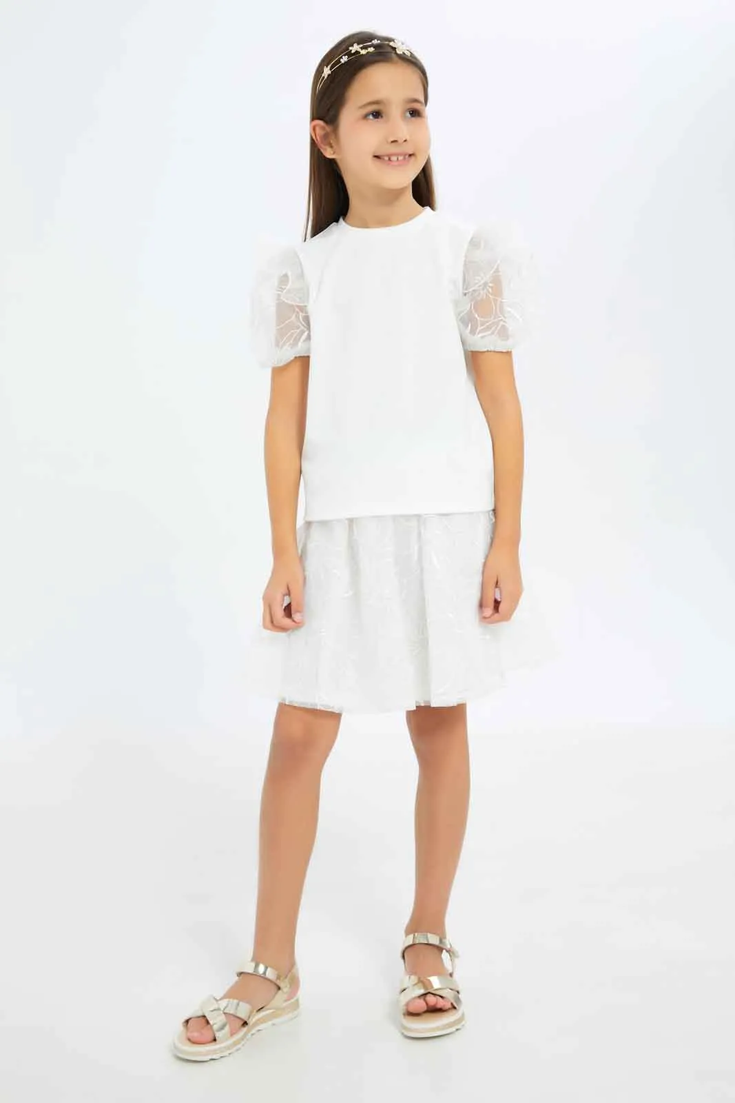 Girls White Embroidered T-shirt And Skirt Set (2 Piece)