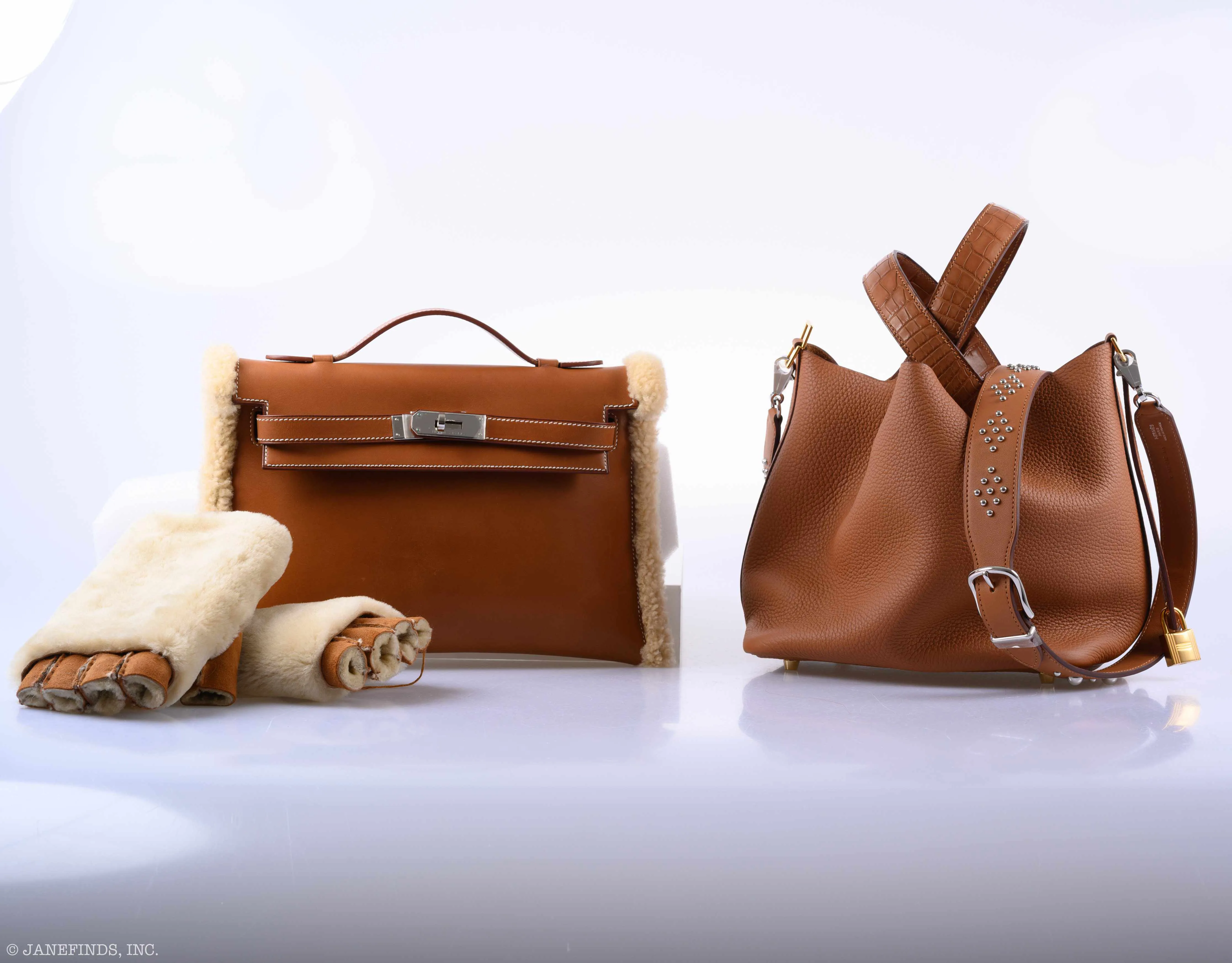Hermès Teddy Kelly Clutch Barenia Leather & Mouton Shearling Palladium Hardware