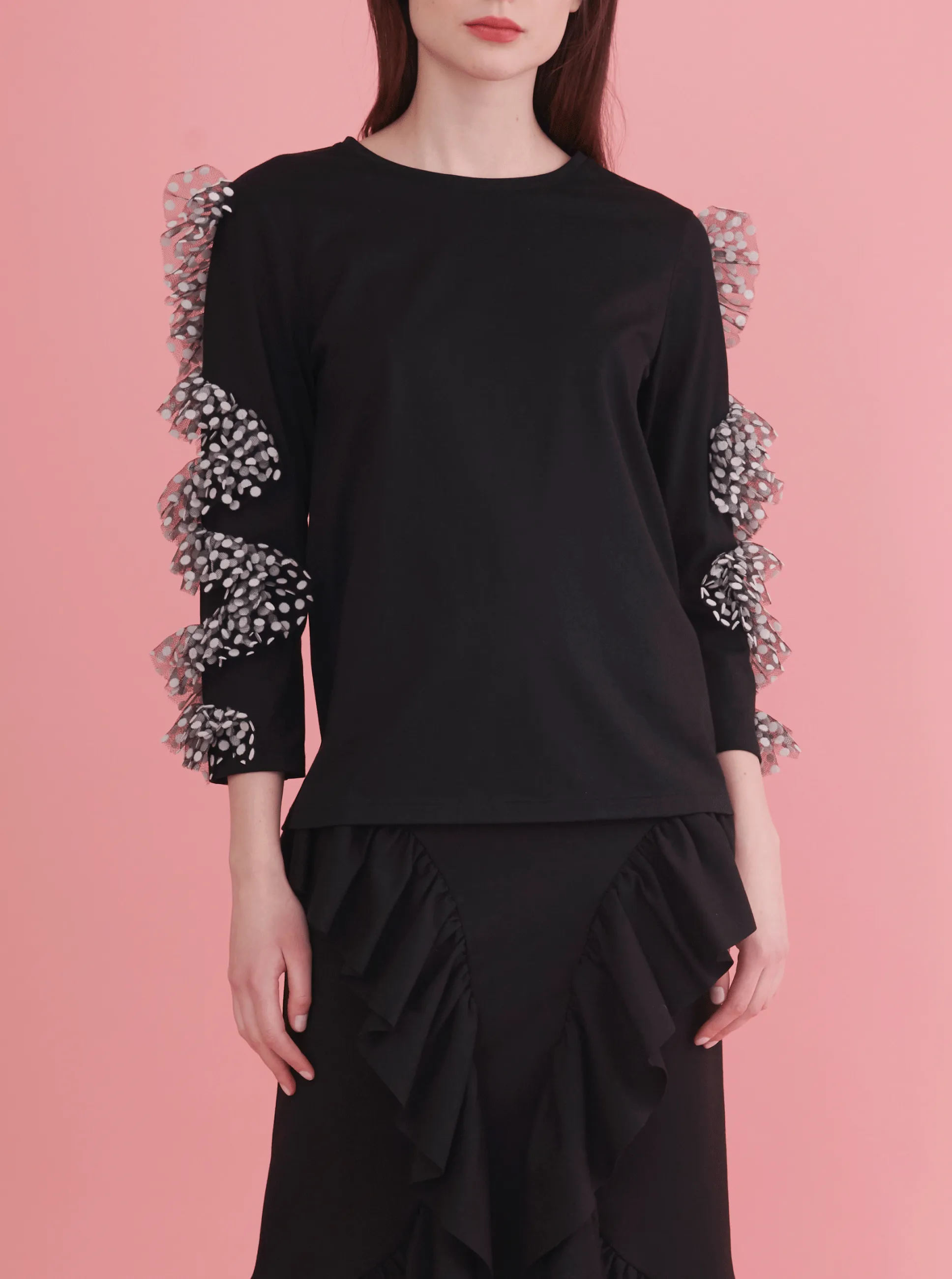 RUFFLE CROP SLEEVE TOP, BLACK