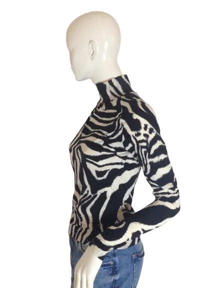 St. John Sport Long Sleeve Turtleneck Top Black/White Print Size P SKU 000256-2